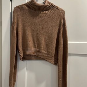 Knit pullover turtle neck